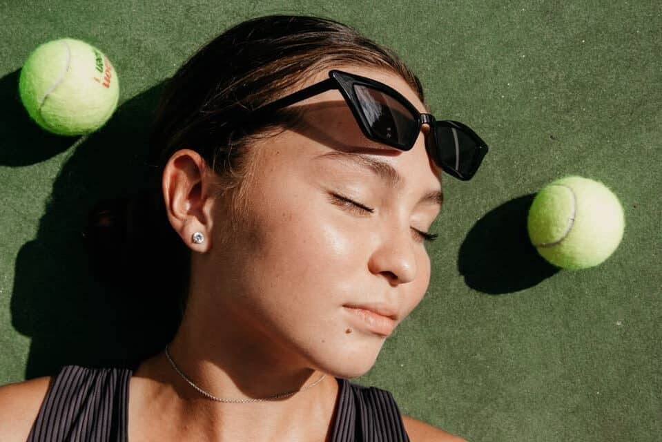 Can Tennis Players Wear Sunglasses? - Dad Racket